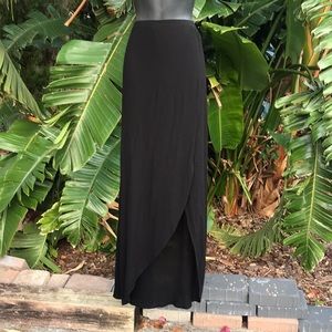 Express wrap split asymmetric skirt
